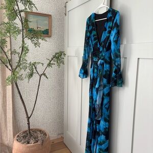 Elegant Blue and Black Floral maxi Dress swim beach cover up NWOT